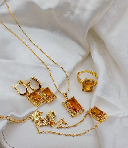 Elegant China Gold-Plated Locket Set – Timeless Beauty & Luxury