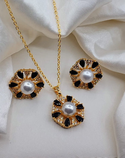 stunning gold-plated locket set