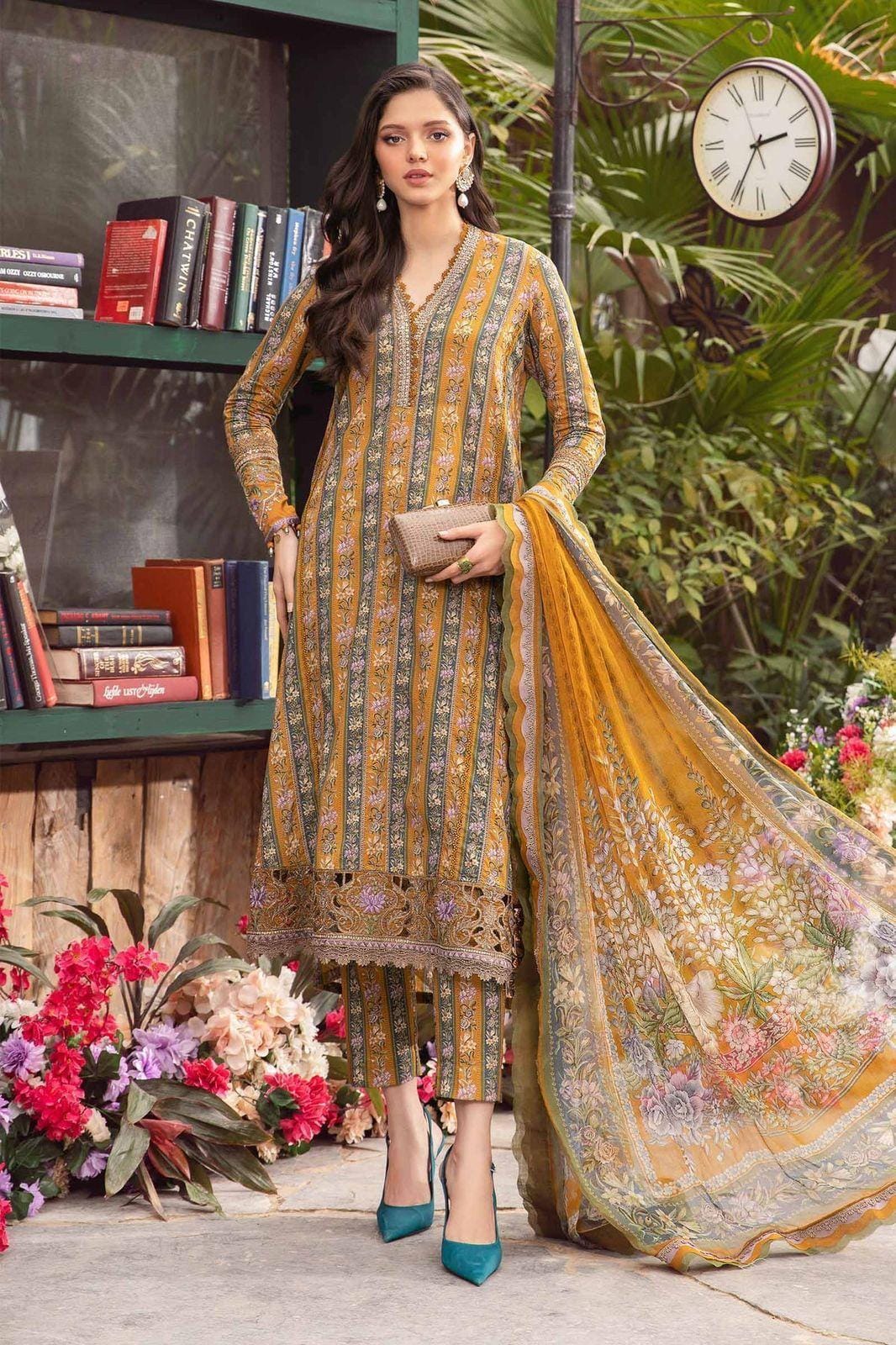 3 Pcs Women's Unstitched Embroidered Suit