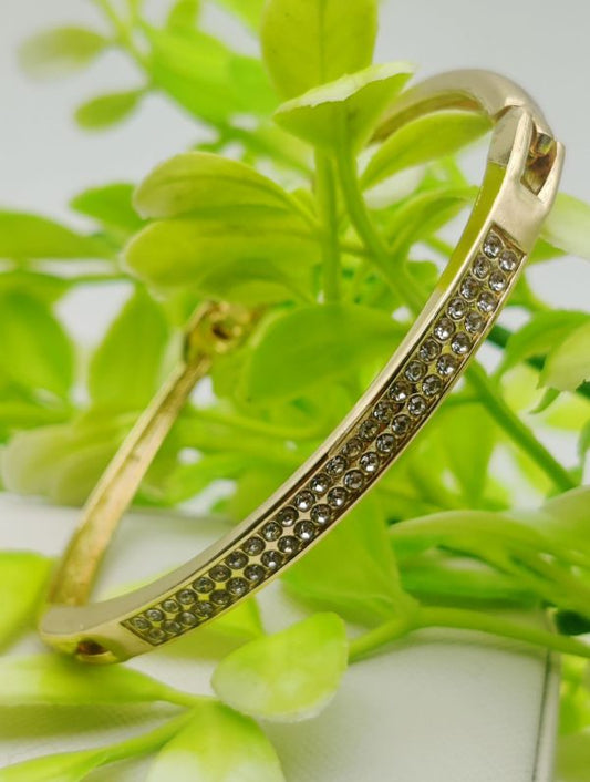 Adjustable Crystal Leaf Bracelet – Imported Golden Bracelets -| Best Quality Artificial